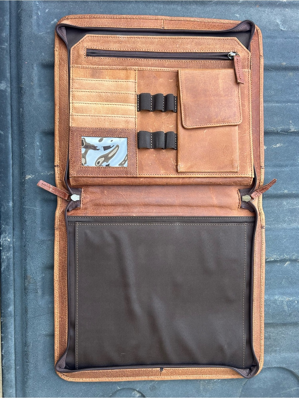Brown Leather Zippered Portfolio - Picture 4 of 12